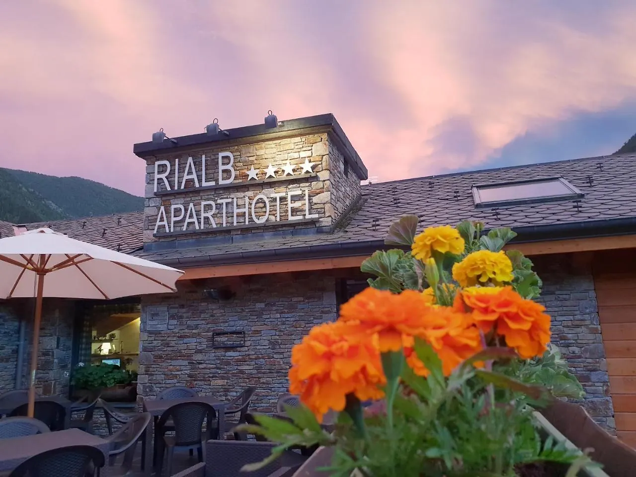 Aparthotel Rialb El Serrat 3*,  Andorra